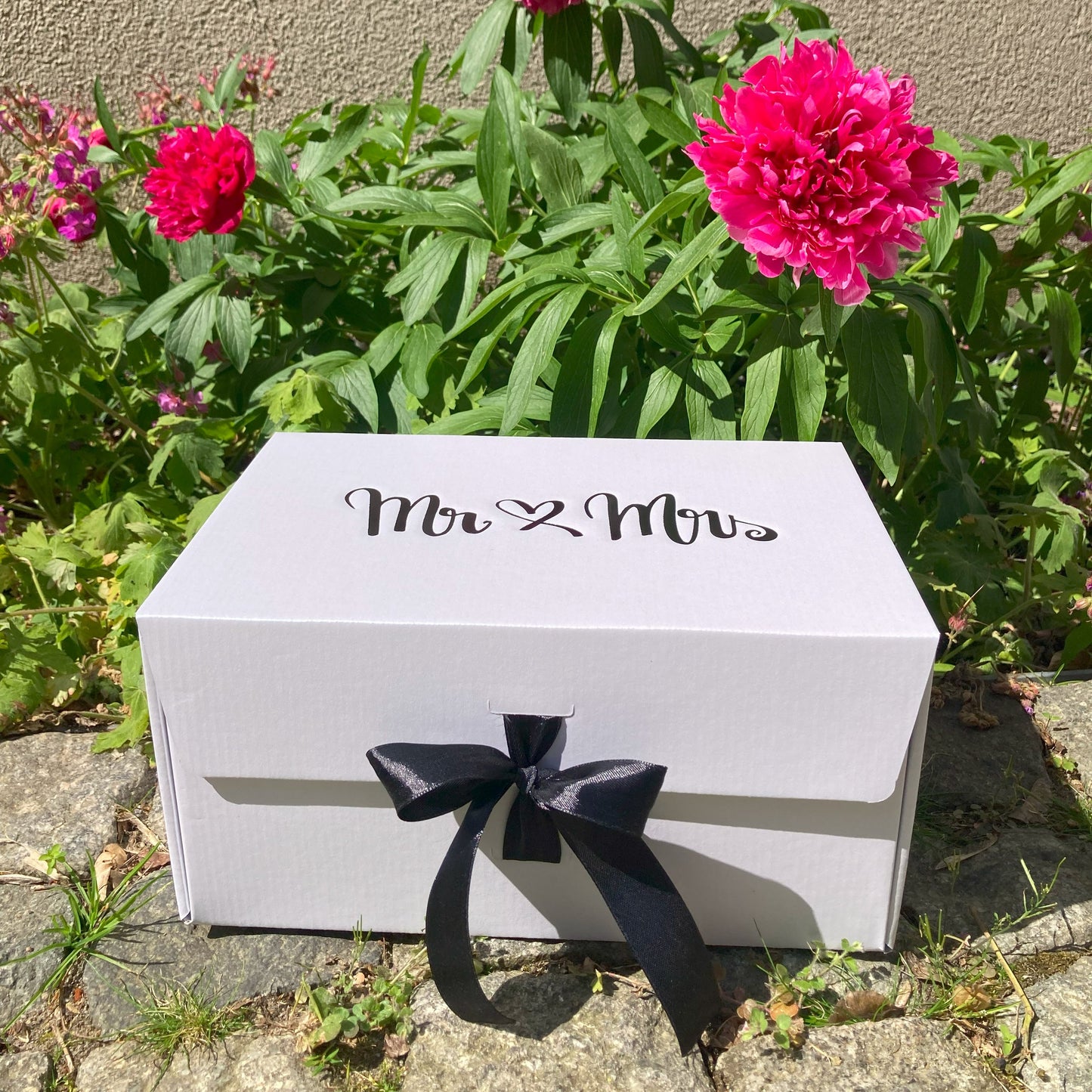 Mr & Mrs Premium-Geschenk zur Hochzeit "Happy Hearts" mit Inhalt - 7 teilig