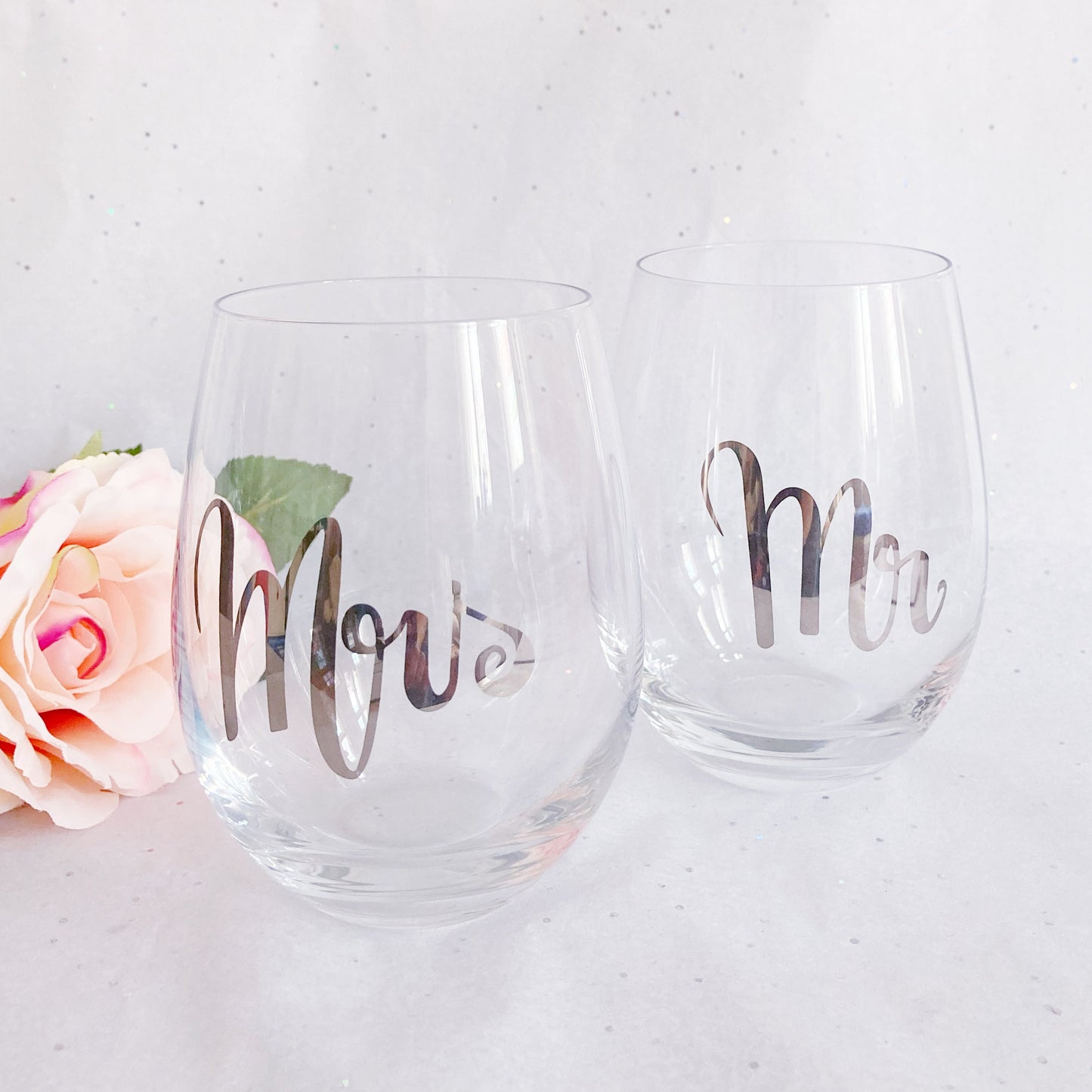 Mr & Mrs Premium-Geschenk zur Hochzeit "Happy Hearts" mit Inhalt - 7 teilig