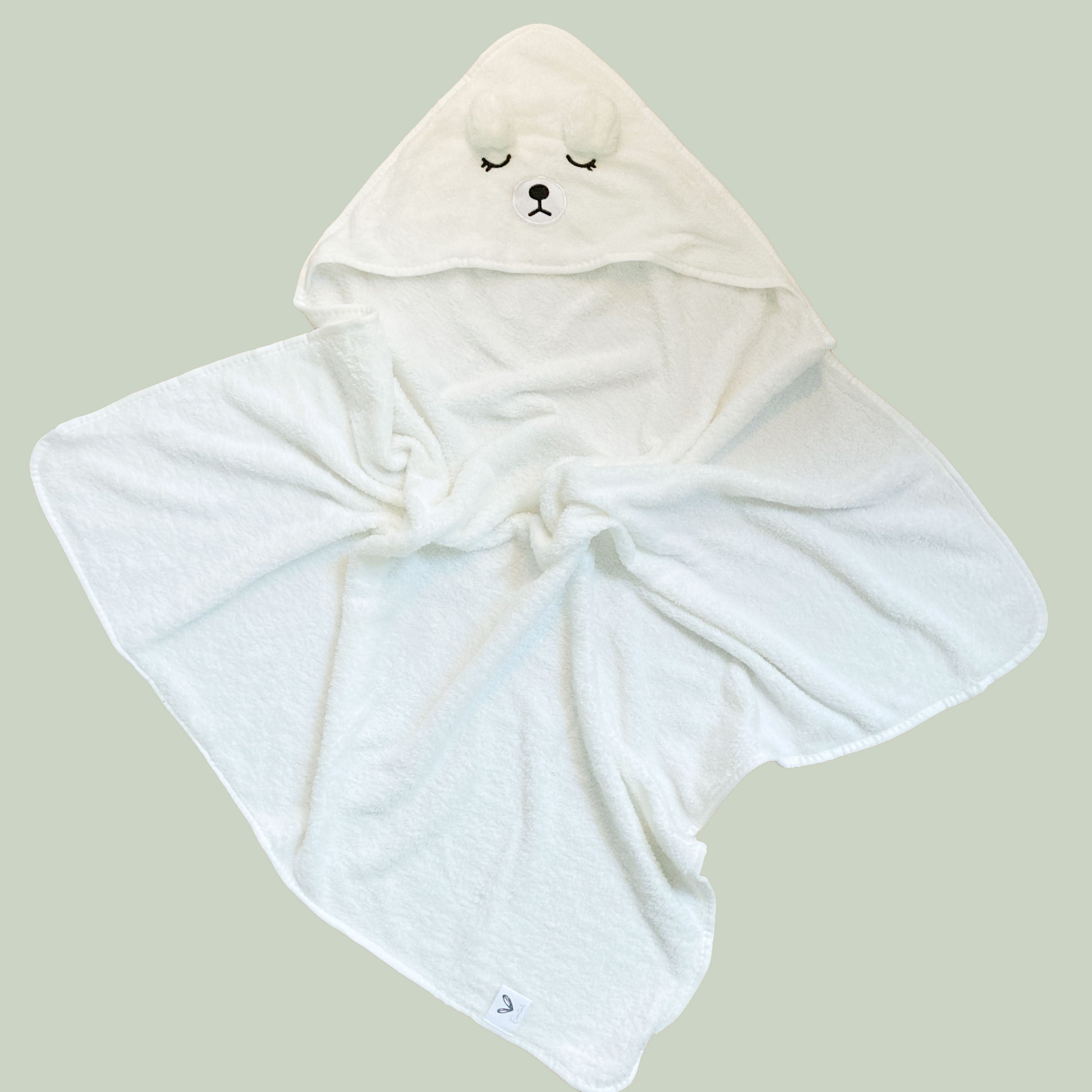 Süßes Baby Kapuzenhandtuch – Teddy - kuschelig. sicher. geborgen.