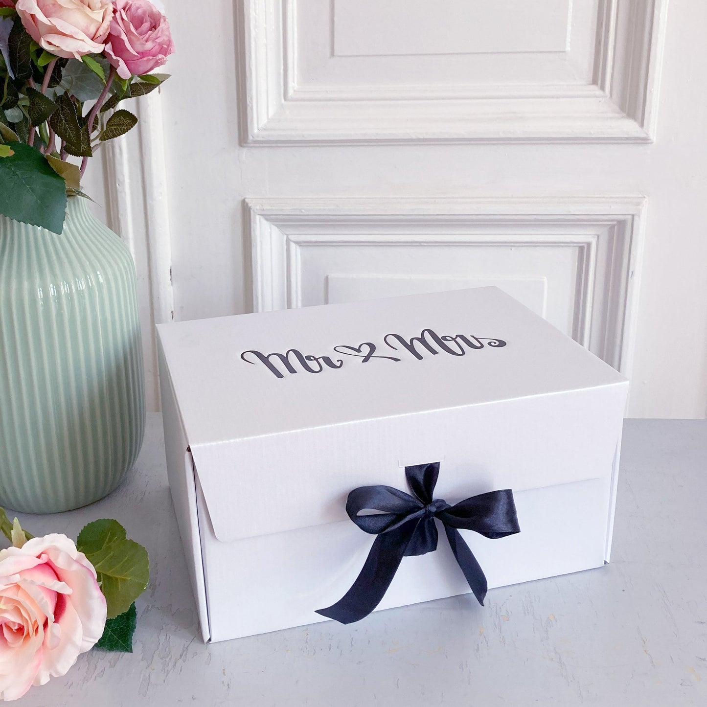 Mr & Mrs Premium-Geschenk zur Hochzeit "Happy Hearts" mit Inhalt - 7 teilig