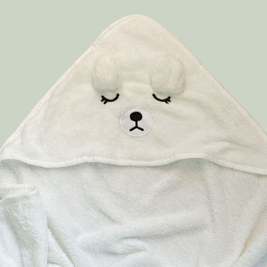 Süßes Baby Kapuzenhandtuch – Teddy - kuschelig. sicher. geborgen.