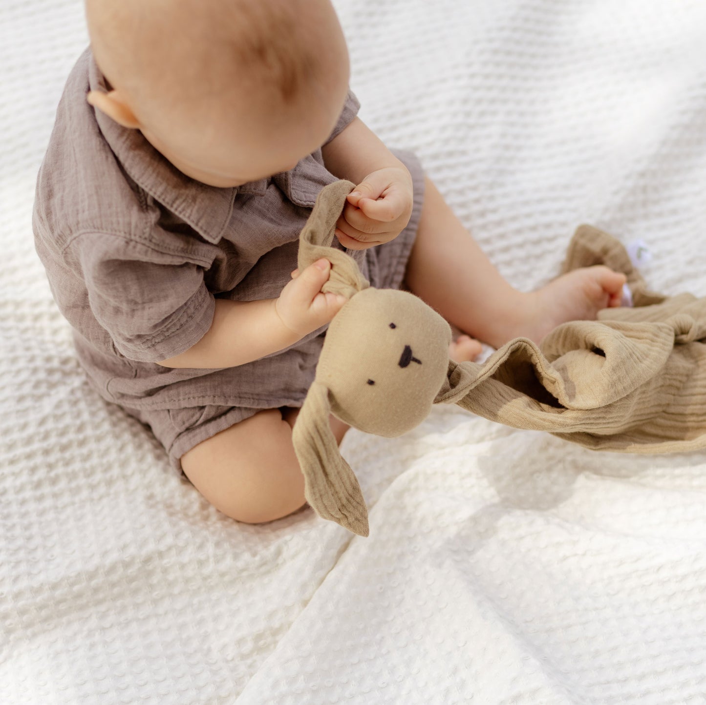 Kuscheltuch mit weichem Hasenkopf – Nähe zum Festhalten