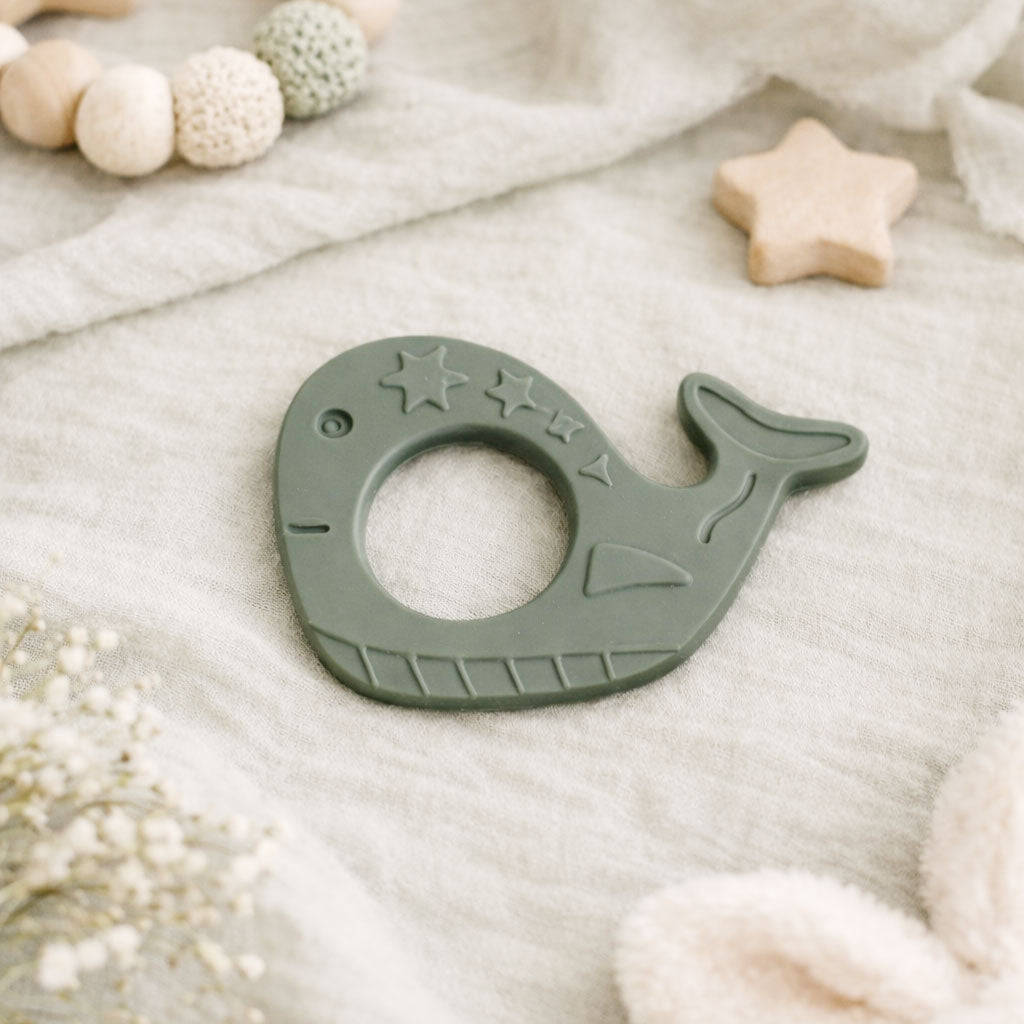 Teething ring whale